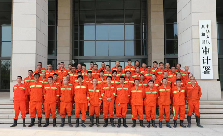 外墻團(tuán)隊(duì)